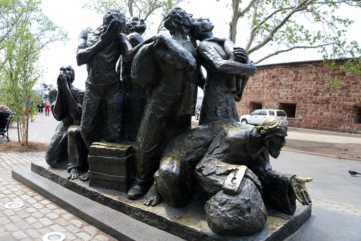 25-06 The Immigrants Sculpture By Luis Sanguino Is Dedicated To The People Of All Nations Who Entered America Through Castle Clinton Battery Park In New York Financial District